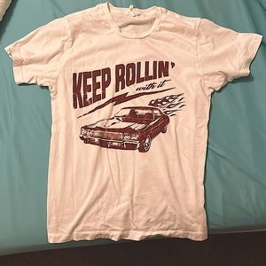 Keep rollin’ with it muscle car t-shirt, retro vintage style